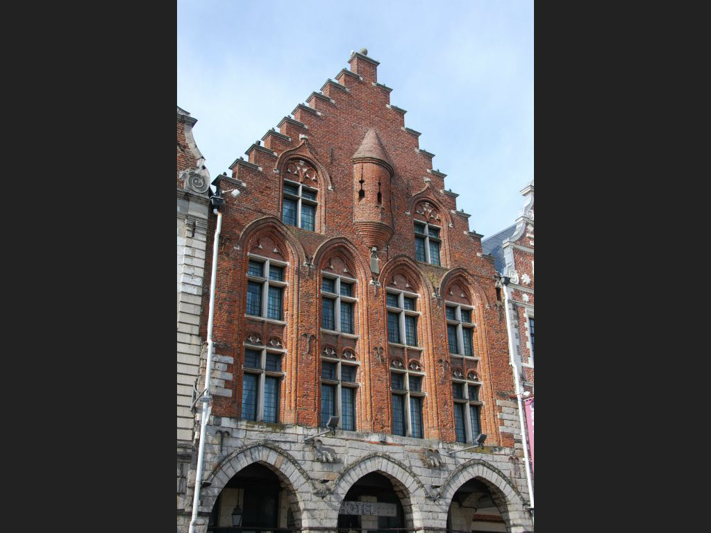 One unique architectural style along Grand Place.